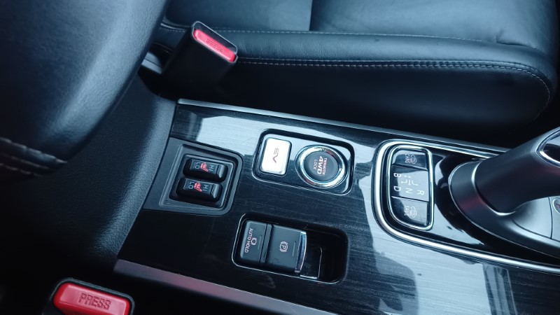 Outlander Phev Stockport Car Sales (15)